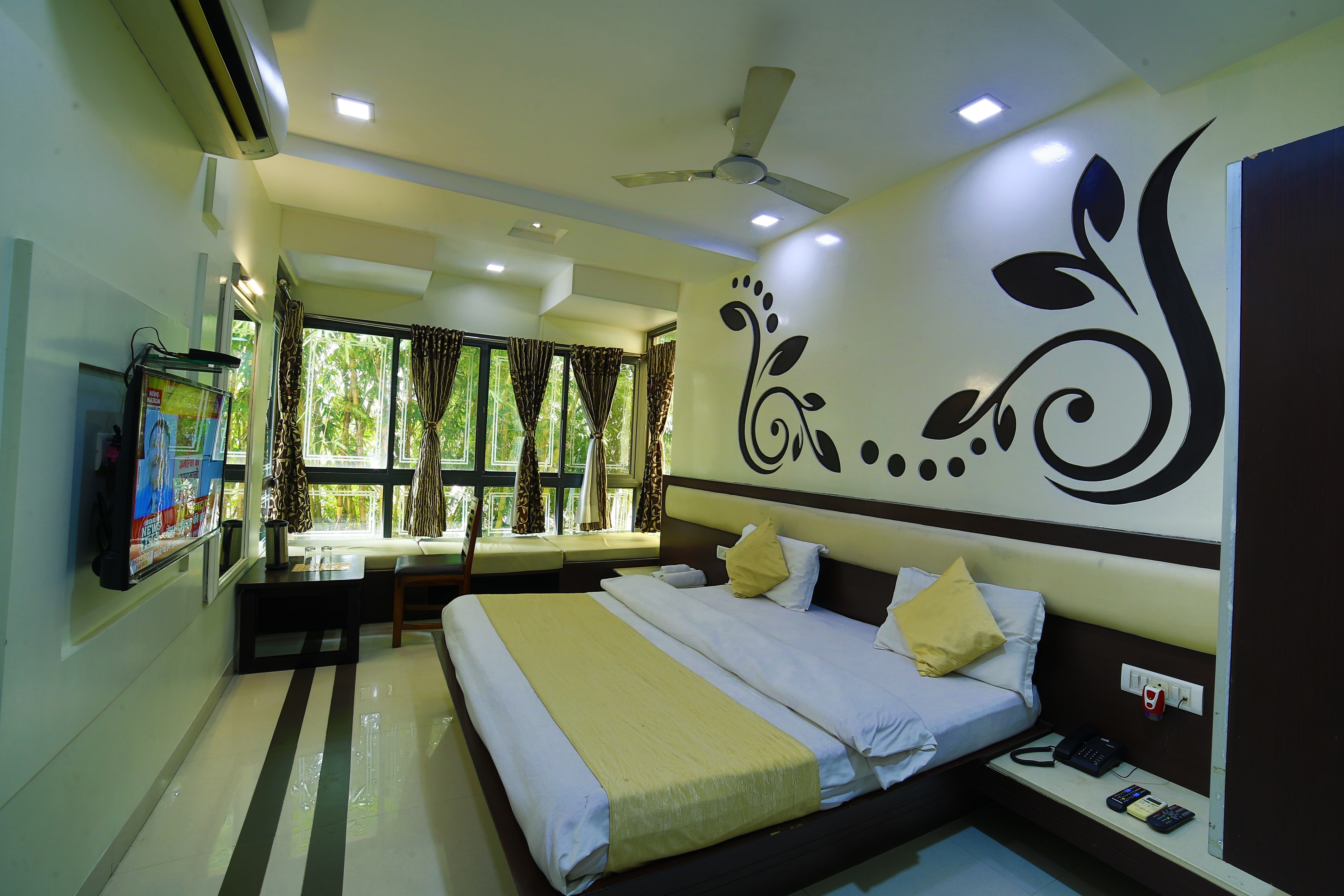 Hotel Shiv Villa-Garden View Superior Room